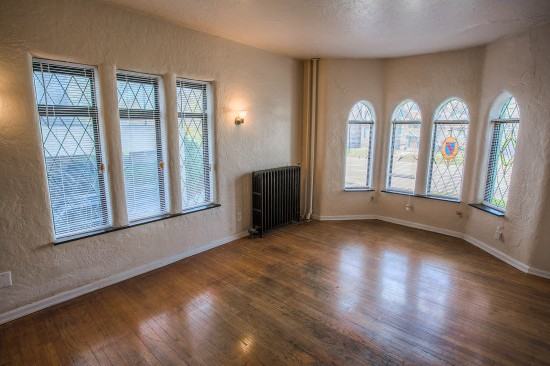 3753 N Meridian St - Photo 2 of 13