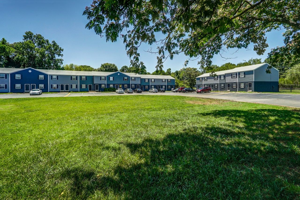 1707 Colorado Ave - Photo 2 of 31