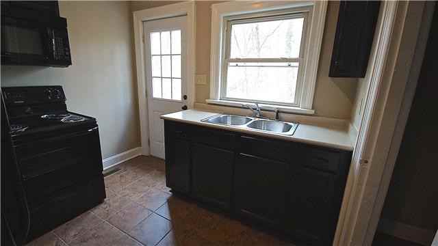 332-334 Willow Hts - Photo 3 of 6