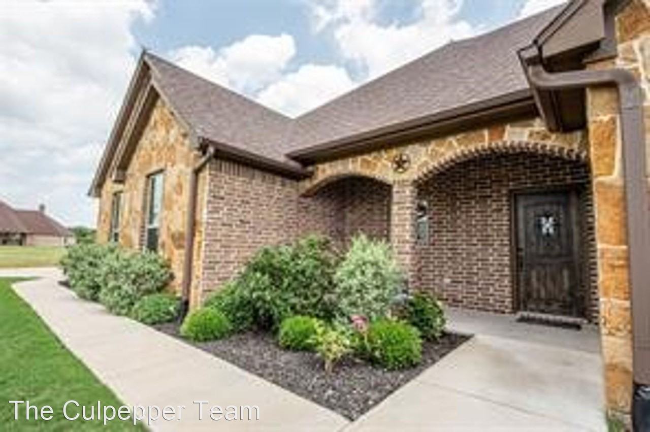 130 Brock Ln - Photo 2 of 20