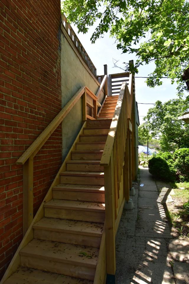 279 Drouillard Rd - Photo 4 of 35