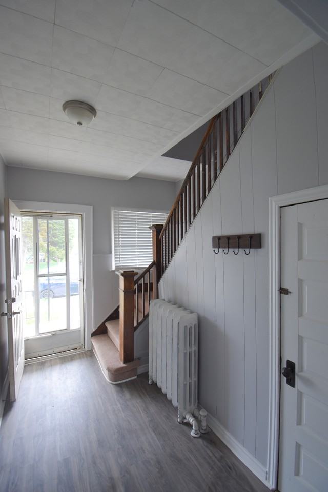 921 Campbell Ave - Photo 2 of 16