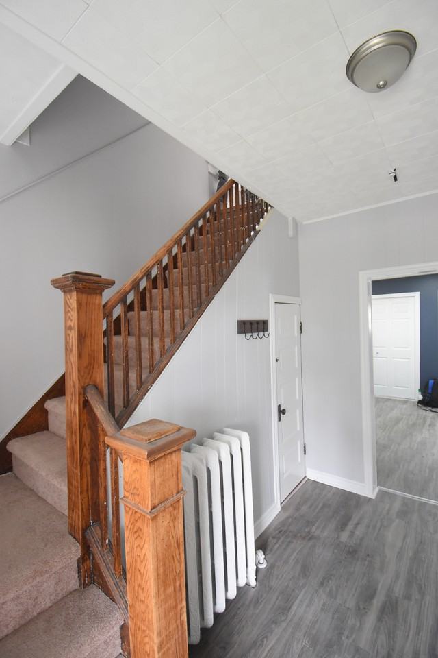 921 Campbell Ave - Photo 3 of 16