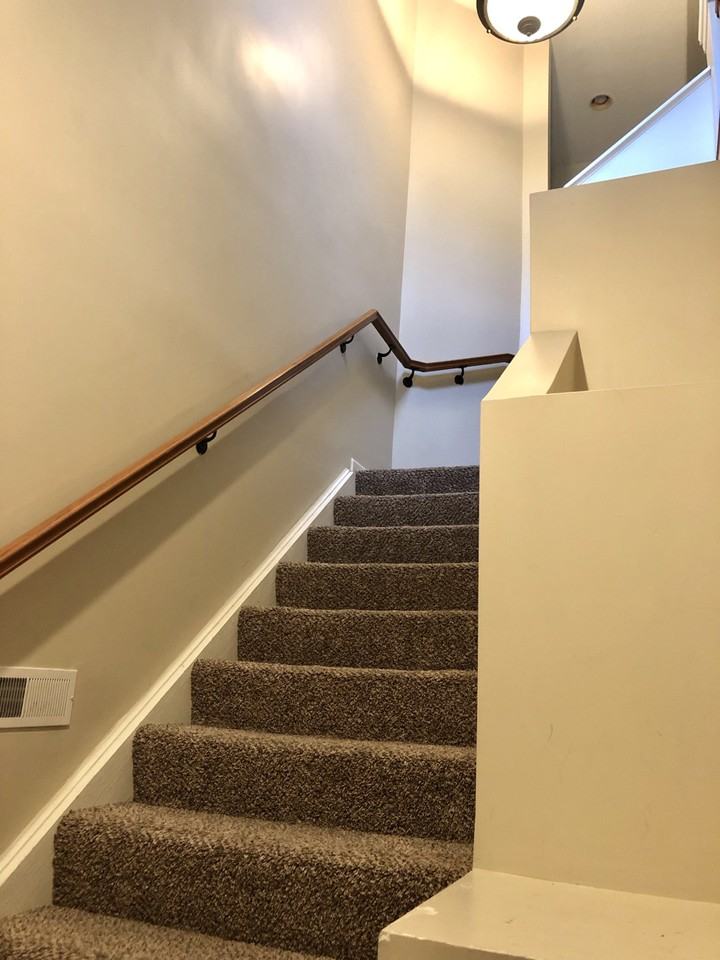 858 Flint Rdg - Photo 2 of 24