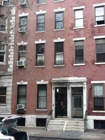 1707 Spruce St - Photo 3 of 7