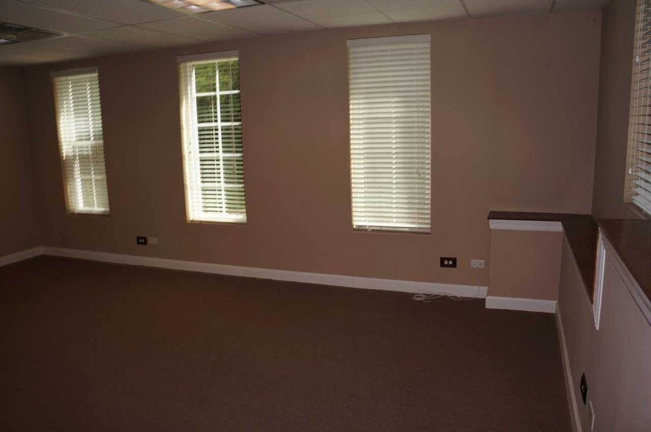 2600 Behan Rd - Photo 2 of 10