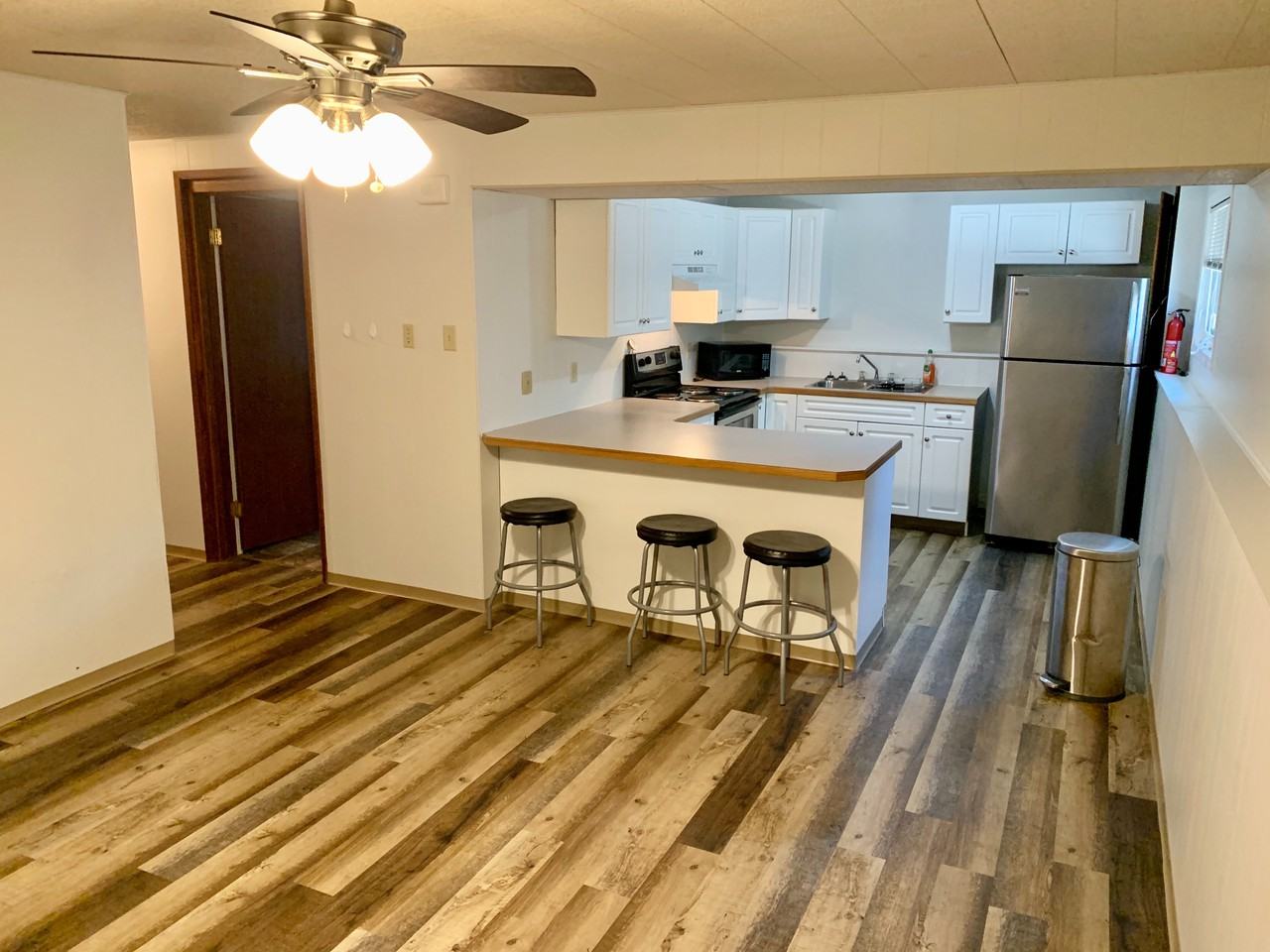 74 Temple Blvd W - Photo 2 of 11
