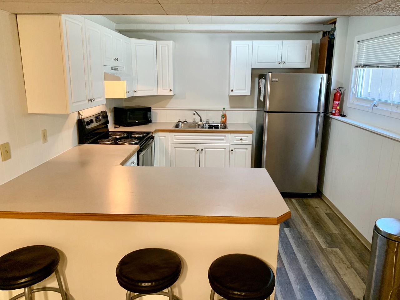 74 Temple Blvd W - Photo 3 of 11