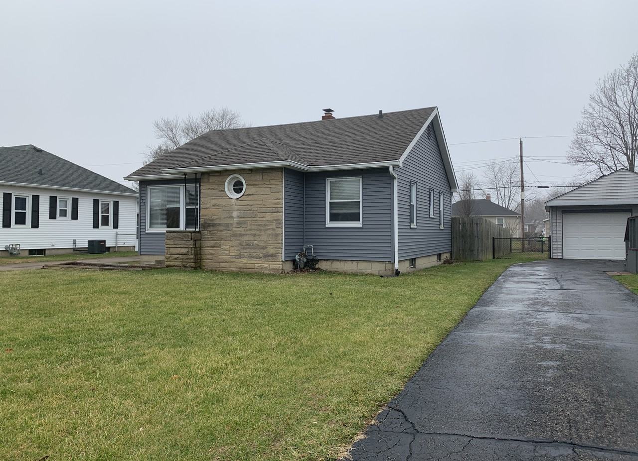 320 N 13th Ave - Photo 2 of 32