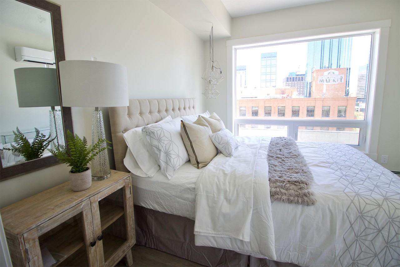 10410 10410 102 Avenue Northwe Street - Photo 3 of 12