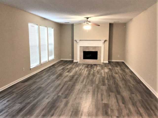 30 Gentry St - Photo 2 of 17