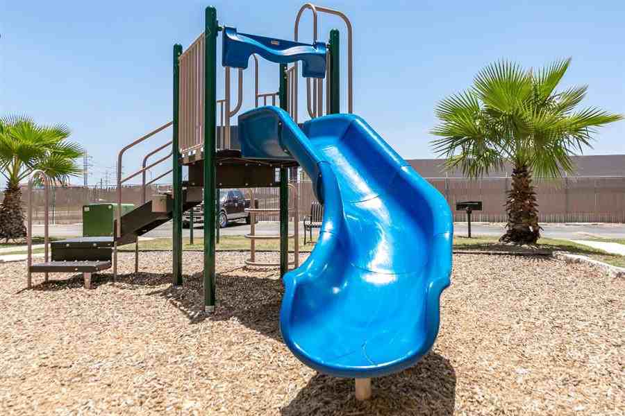 City-Base Vista - Photo 6 of 20