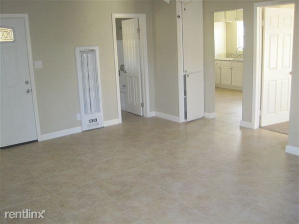 1376 Villa St - Photo 2 of 10