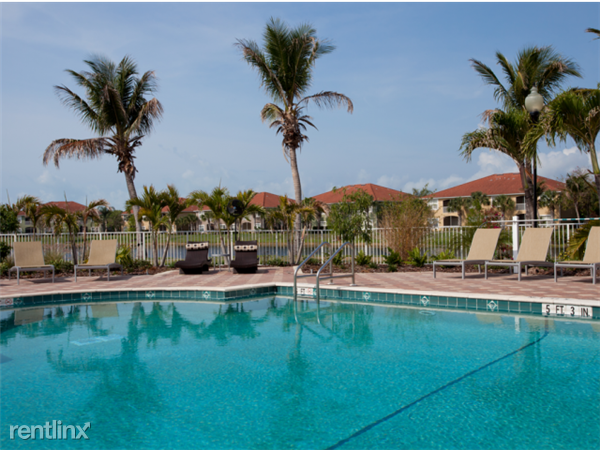 Bay Breeze Villas - Photo 2 of 16