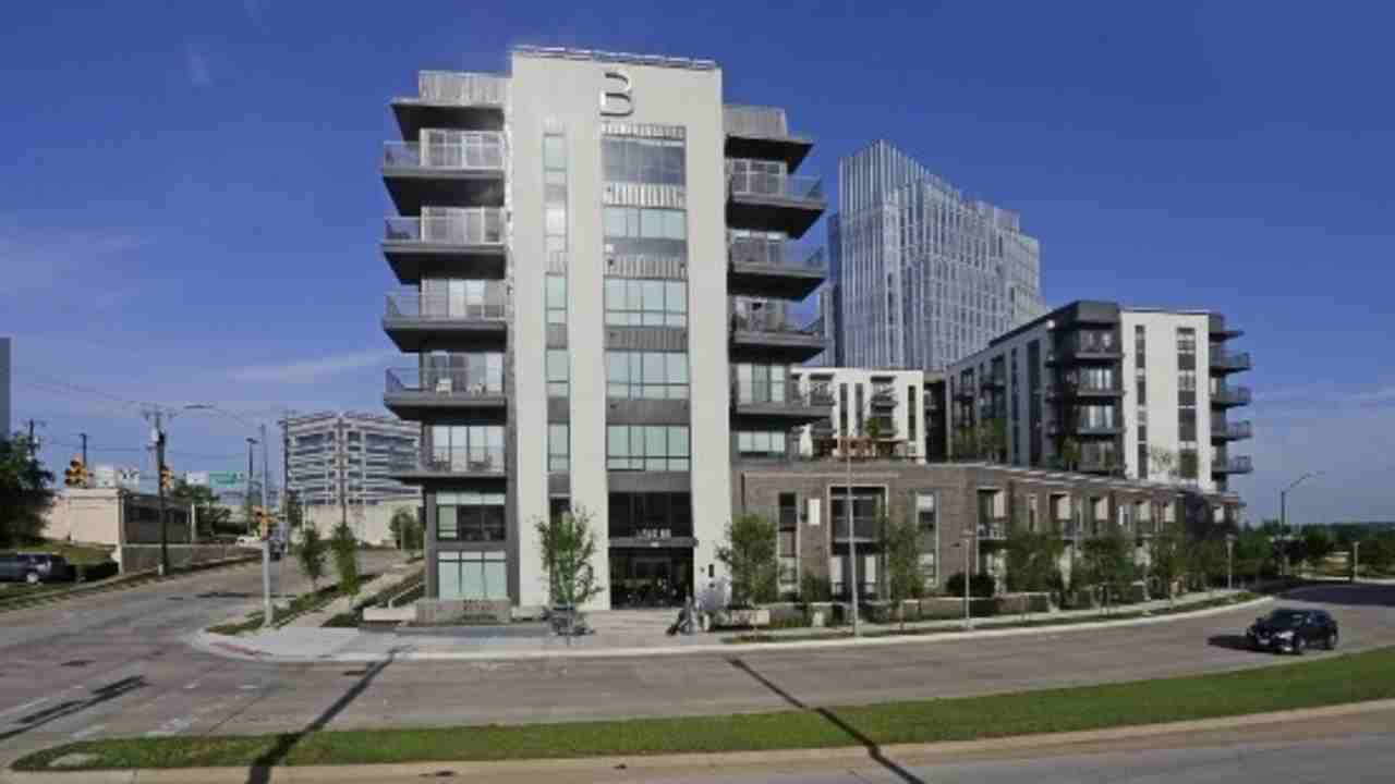 500 Energy Way - Photo 3 of 50