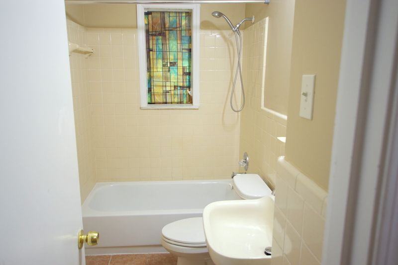 3788 Bishops Bridge Road - Photo 3 of 13