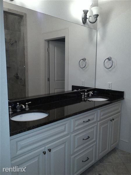 Heritage Parc Townhomes - Photo 2 of 10