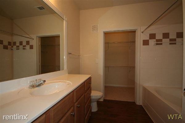 I-35 & Onion Creek Parkway - Photo 2 of 9