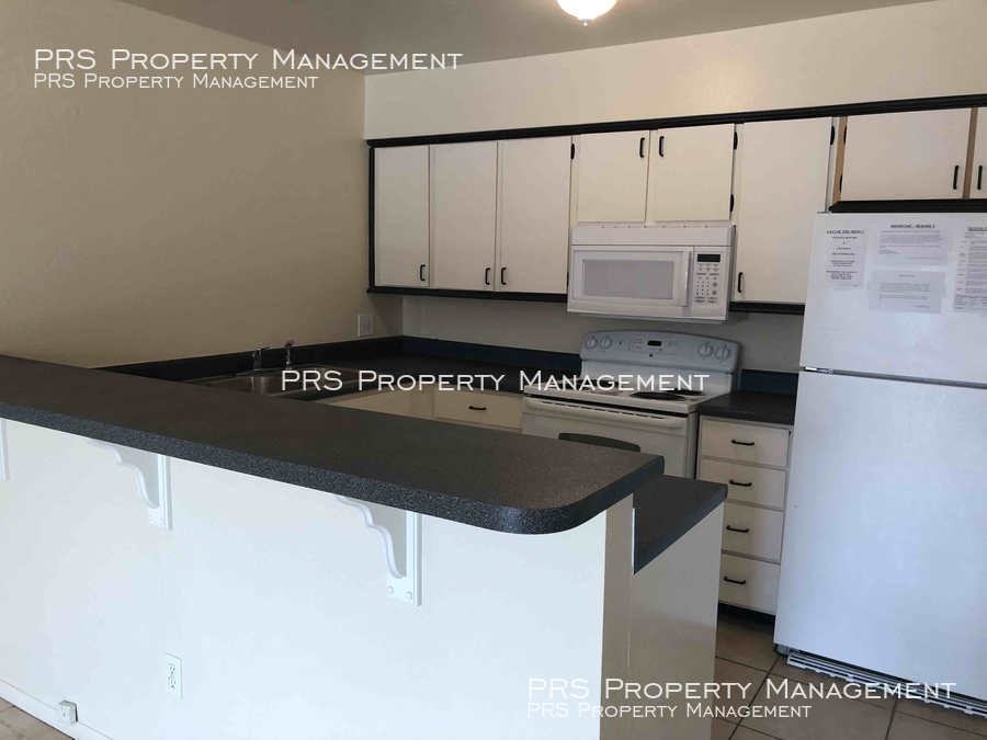 2675 E Silk Oak Dr - Photo 3 of 7