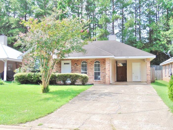 1543 Chelsea Ln - Photo 2 of 14