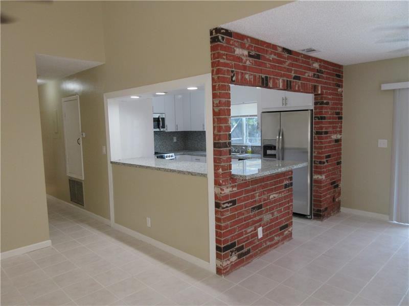 2070 Nw 109th Ave - Photo 3 of 13