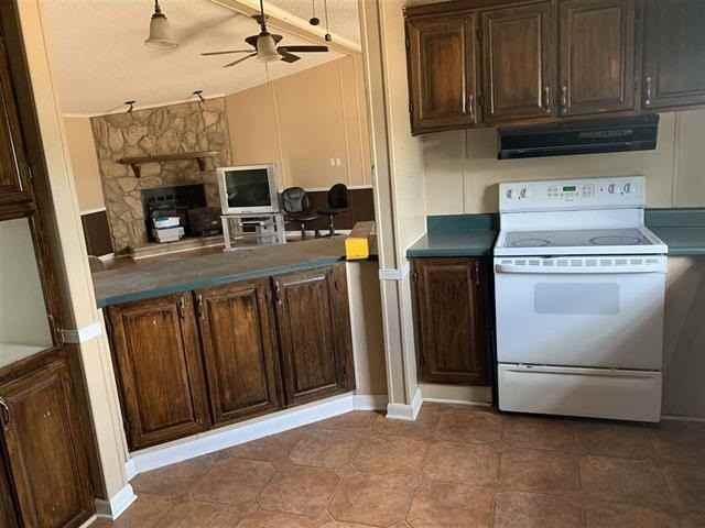 2031 Saint Mary St - Photo 3 of 8