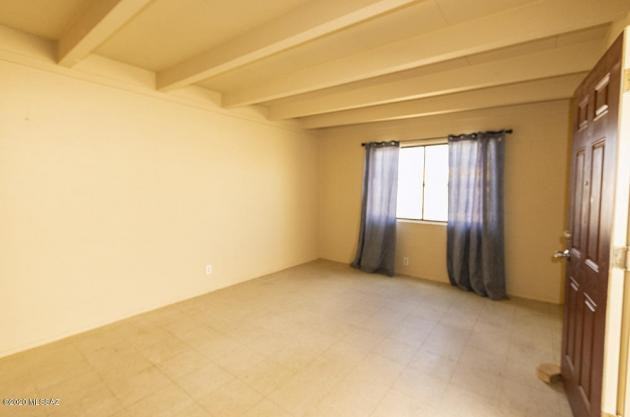 3452 South Clark Avenue - Photo 3 of 4