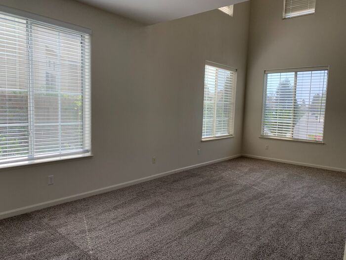 2650 S Peppertree St - Photo 3 of 27