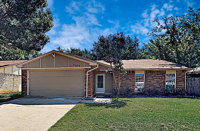 7304 Whitewood Dr - Photo 3 of 15