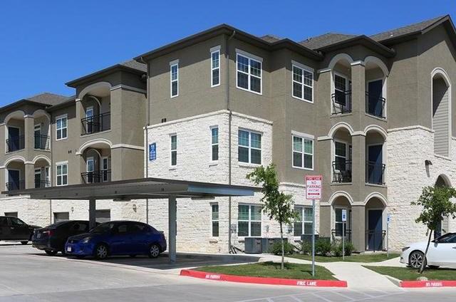 8823 Dugas Dr - Photo 3 of 29