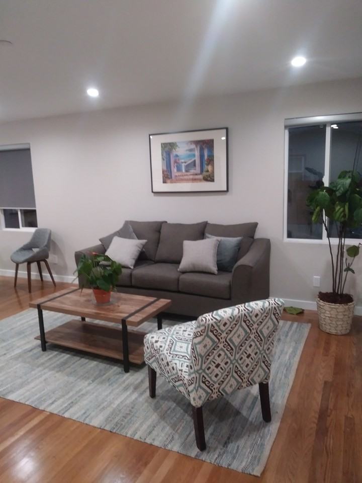 727 Elm Street - Photo 2 of 9