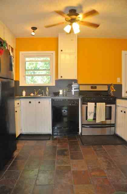 1808 Stewart Dr - Photo 3 of 9