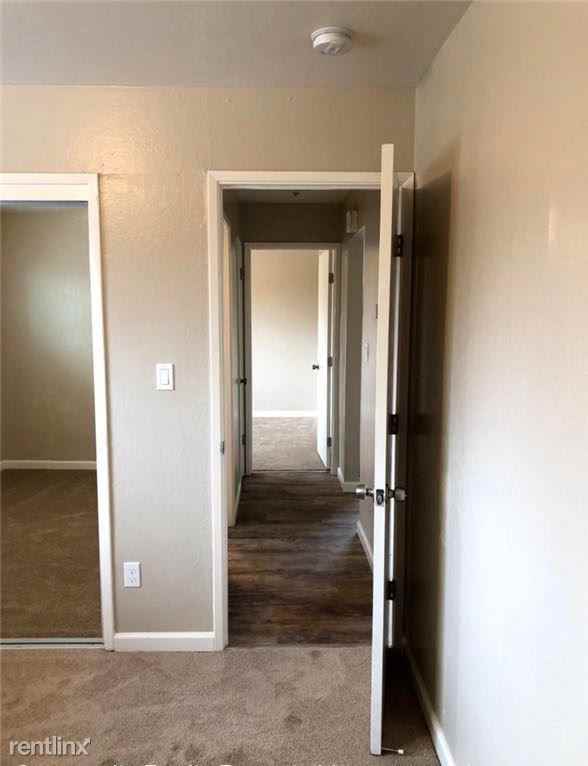 633 633 Clara St 3 - Photo 3 of 10