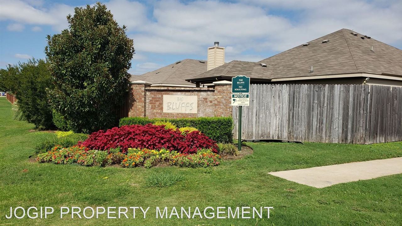 2805 Merry View Ln - Photo 2 of 25