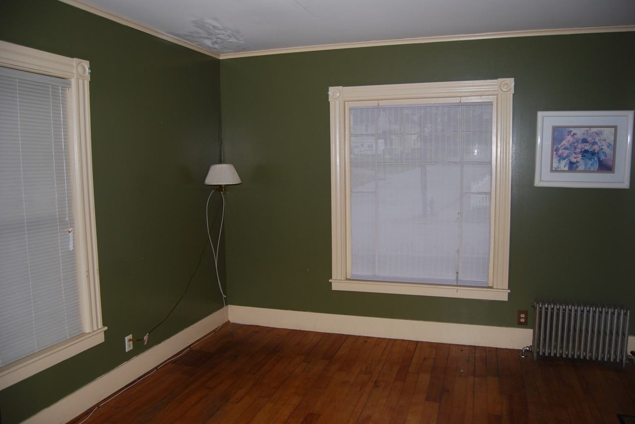 47 Warren St - Photo 2 of 11