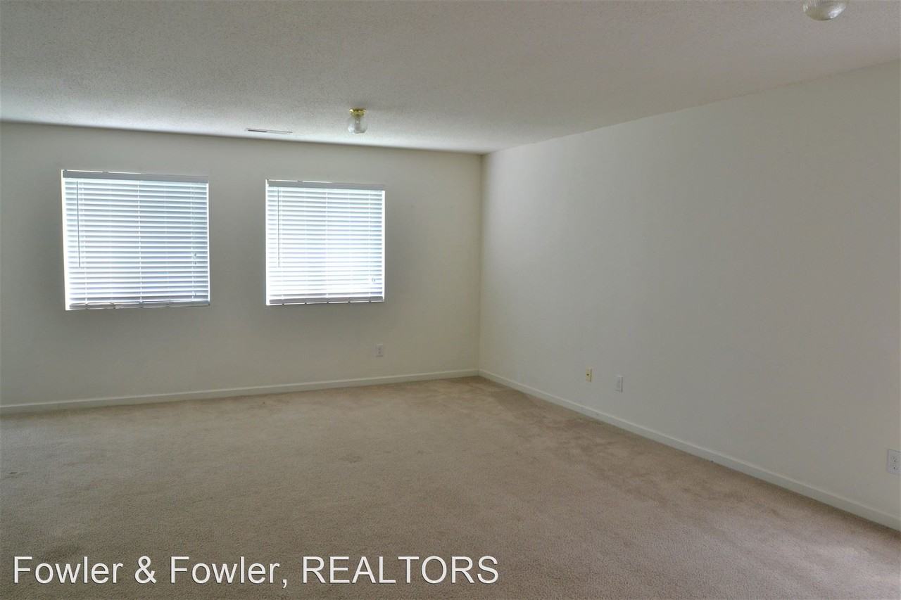 4008 Banbridge Dr - Photo 3 of 15