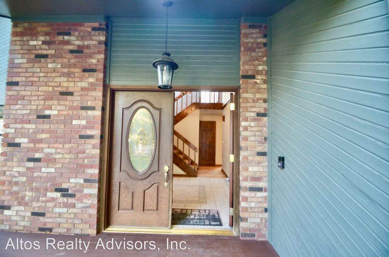 6457 Wind Hollow Ct - Photo 2 of 29