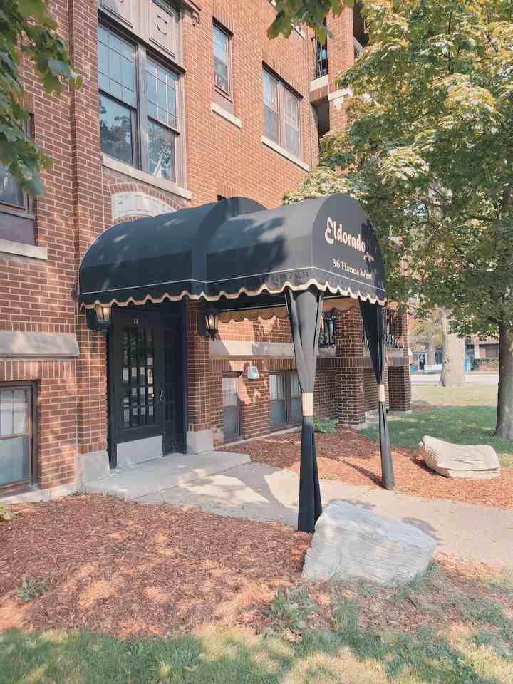 36 Hanna St W - Photo 2 of 12