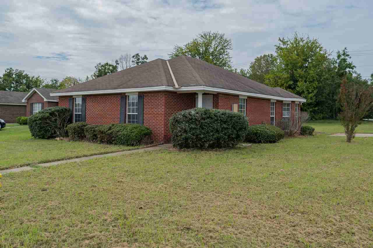 6000 Aldersbrook Ct - Photo 3 of 33