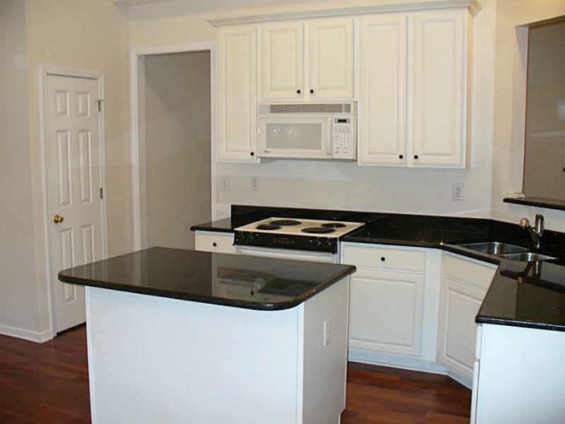 1640 Ridgemill Ter - Photo 2 of 17