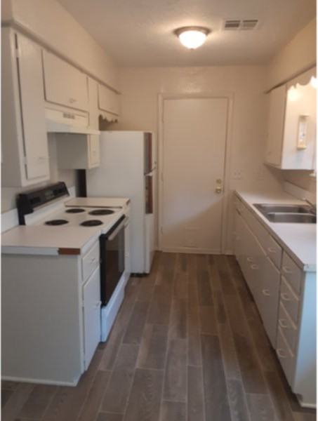 405 Nw 56th St - Photo 2 of 15