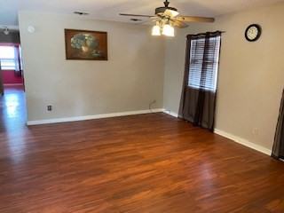 213 W Davis St - Photo 2 of 10