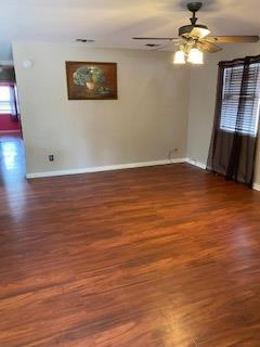 213 W Davis St - Photo 3 of 10