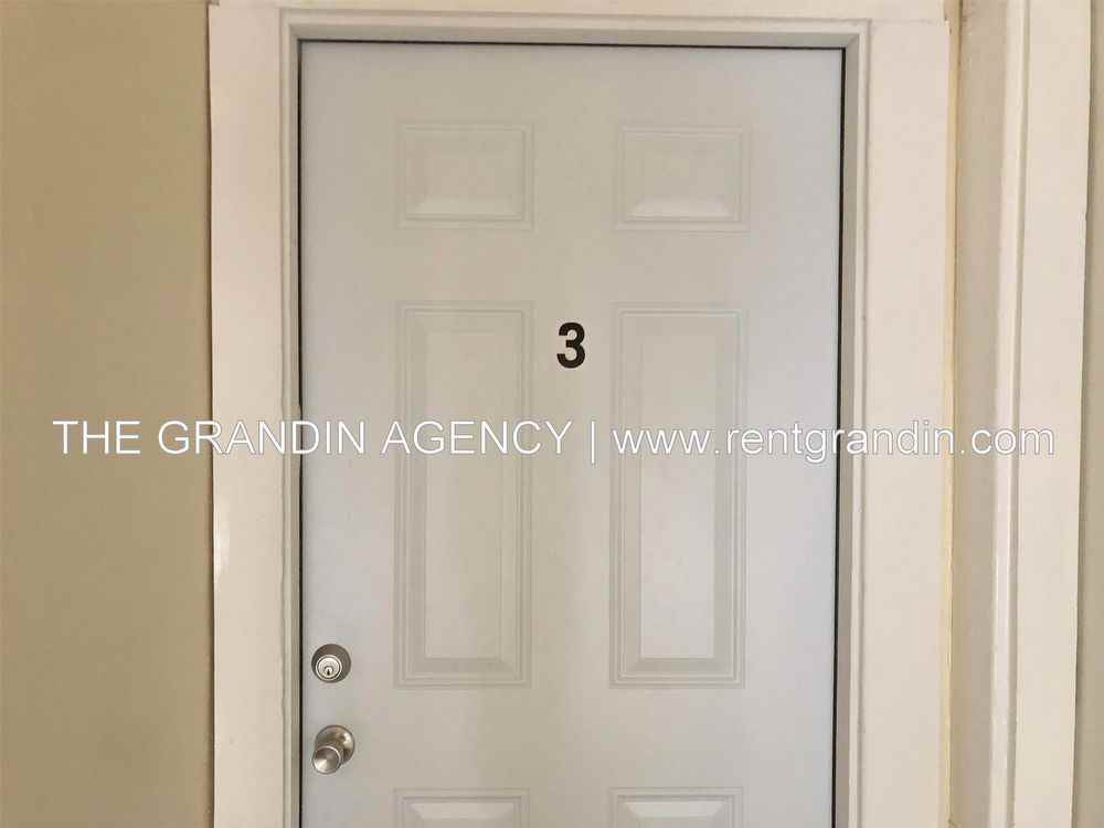 1414 1414 Chapman Avenue Southwest - 3 - Photo 2 of 21