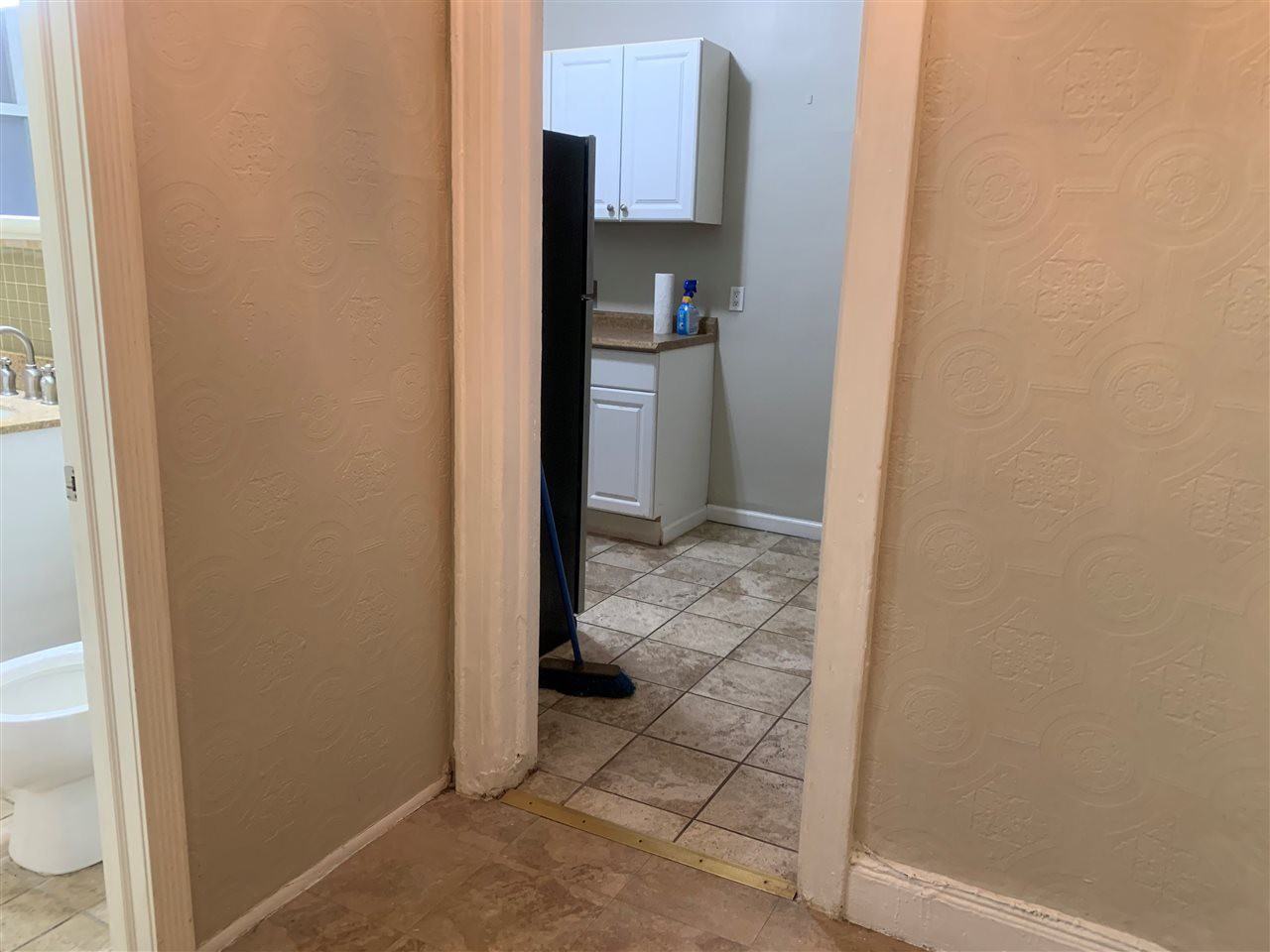 258 Clendenny Ave Apt 1 - Photo 2 of 10