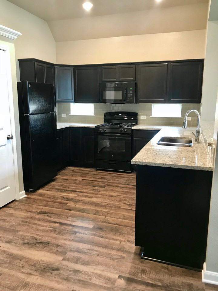 4115 Summer Haze Ct - Photo 2 of 16