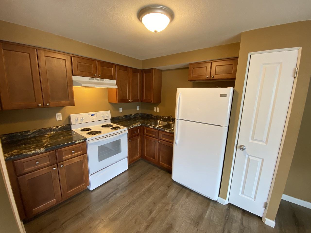 735 William - Photo 2 of 5