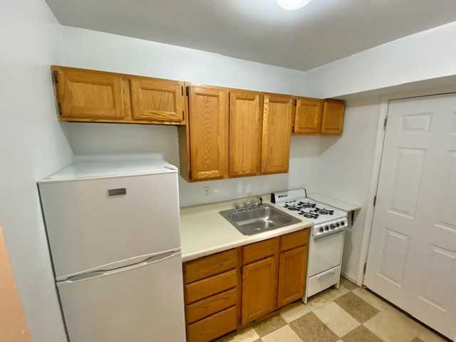 4060 North Kenmore Avenue #B1