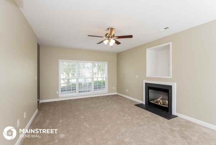 4000 Enderbury Dr - Photo 2 of 15