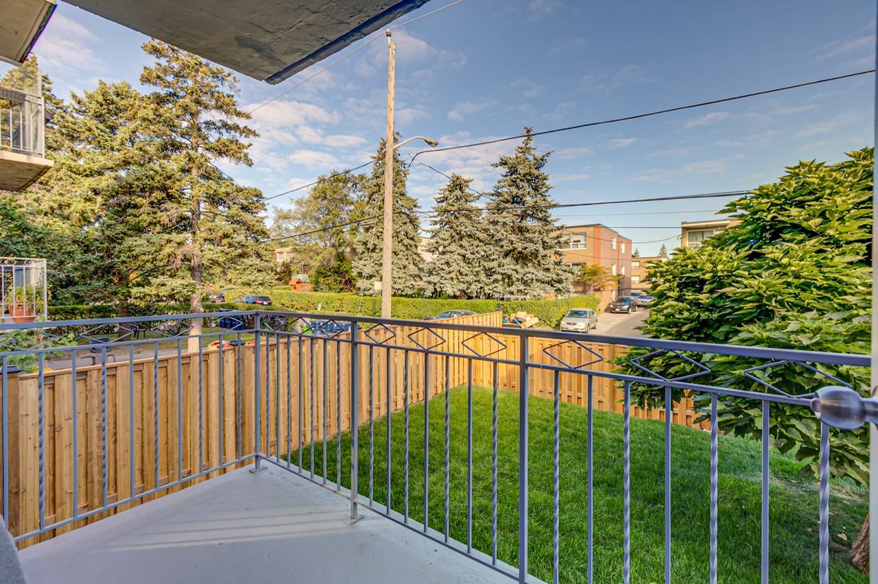 9 Fraserwood Ave